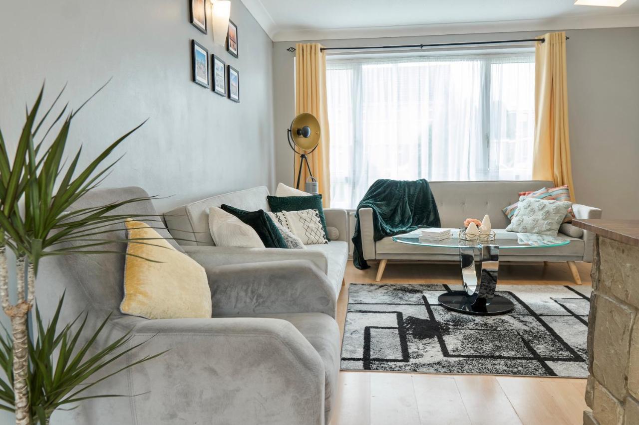 Idyllic 3-Bed House. 5-Min From Channel Tunnel Villa Folkestone Esterno foto
