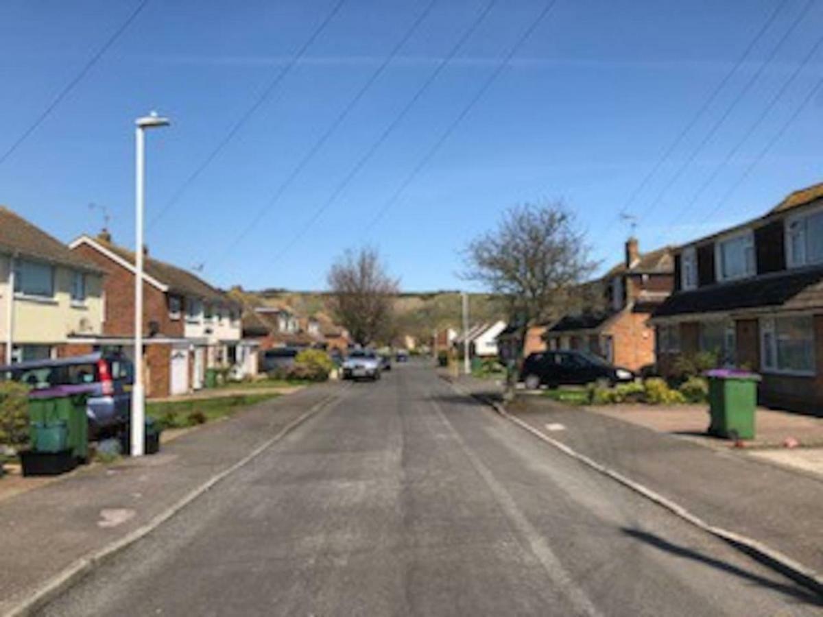 Idyllic 3-Bed House. 5-Min From Channel Tunnel Villa Folkestone Esterno foto